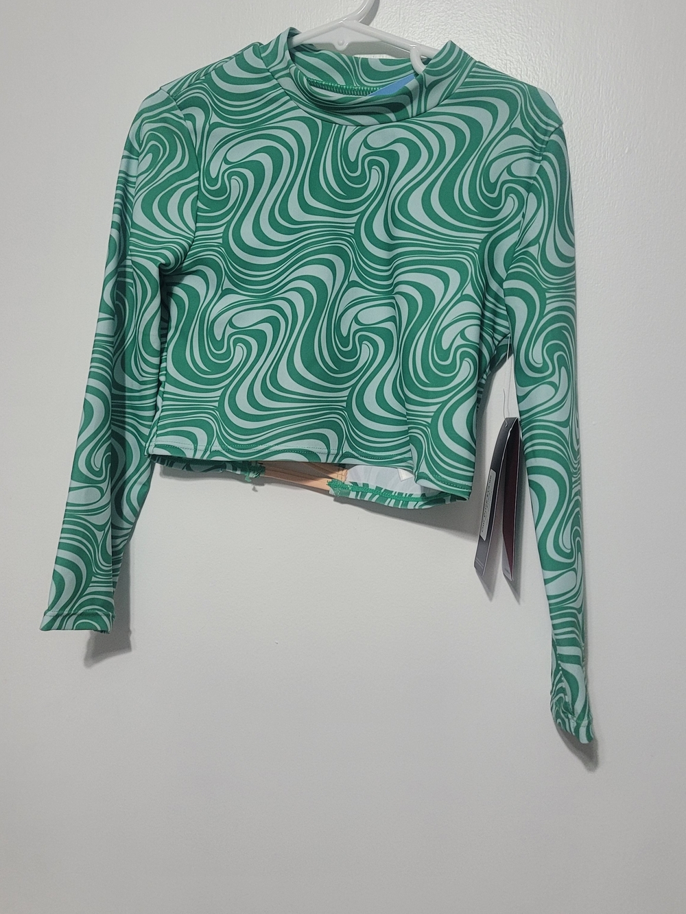Reebok Green Swirl Long-Sleeve Crop Top